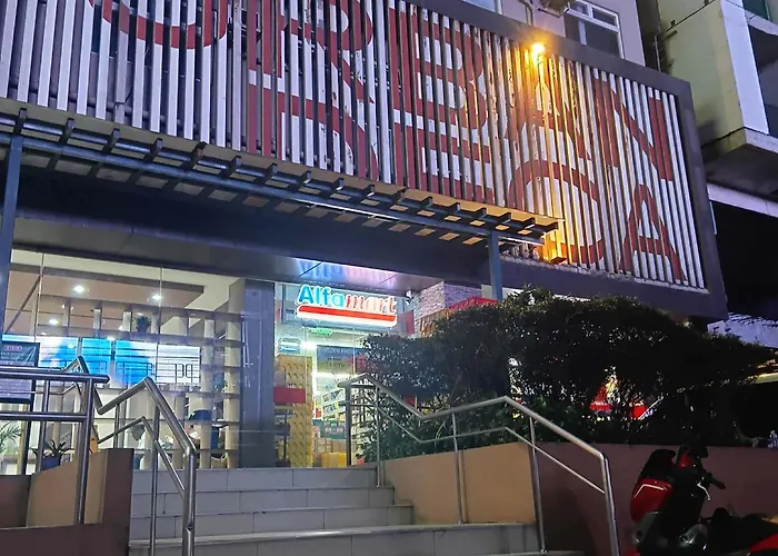 Deca Luxe ホテル マニラ市