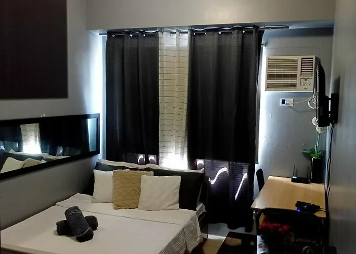 Deca Luxe 3* マニラ市